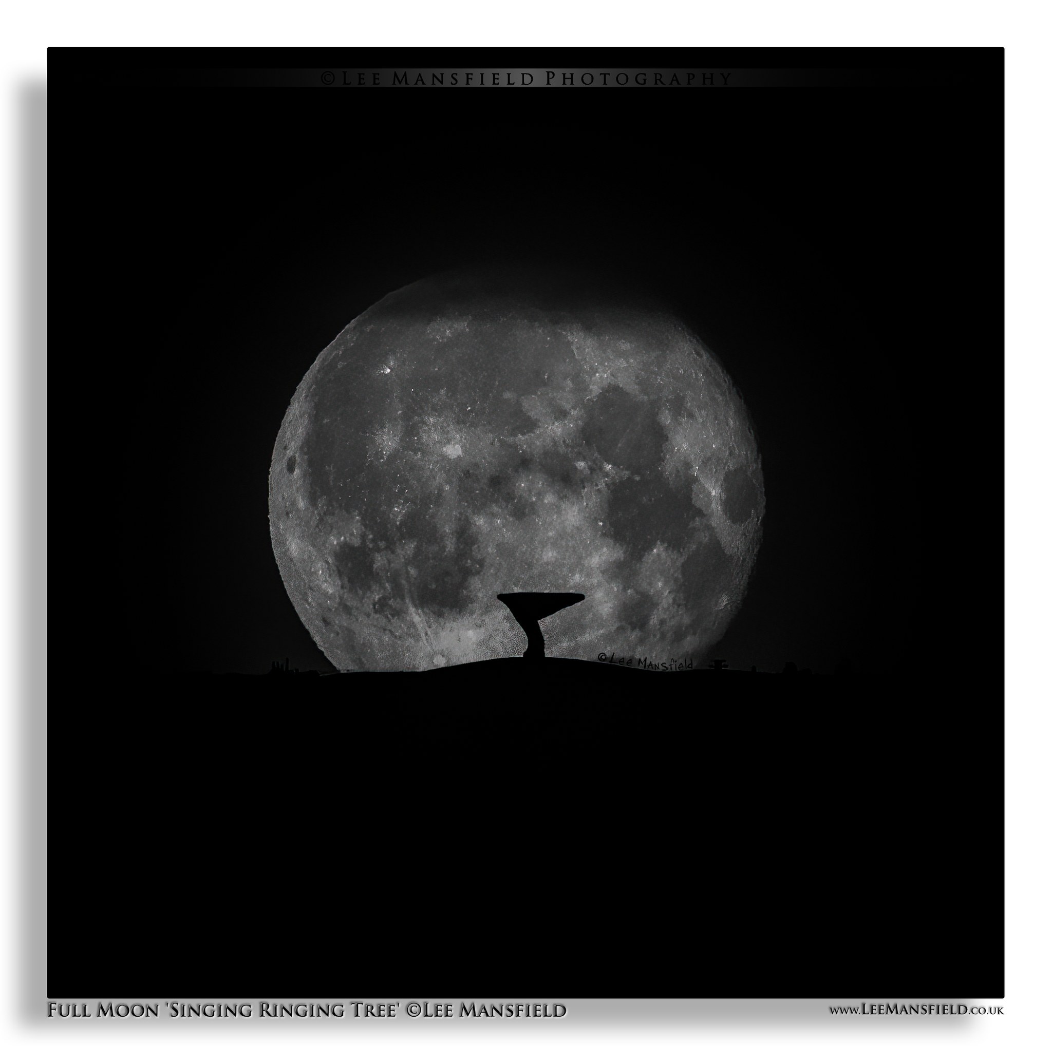 Singing Ringing Tree Moon Burnley - ©Lee Mansfield