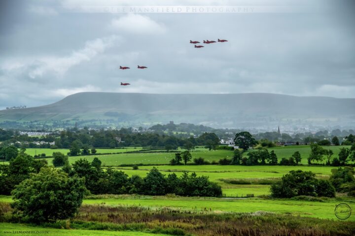 Red Arrows - fly by Pendle Hill, Clitheroe, Lancashire - Lee Mansfield