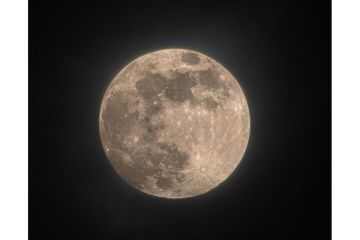 Full Moon - Lee Mansfield